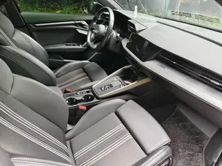 Audi A3 2024 A3L Limousine 35 TFSI Mode Sport intérieur photo 14 Audi A3 2024 A3L Limousine 35 TFSI Mode Sport intérieur photo 14