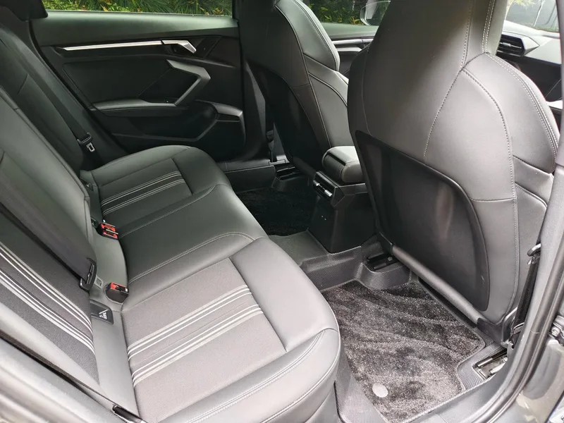 Audi A3 2024 A3L Limousine 35 TFSI Mode Sport intérieur photo 16 Audi A3 2024 A3L Limousine 35 TFSI Mode Sport intérieur photo 16