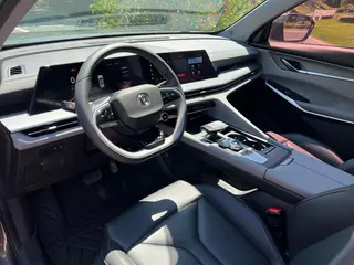 Changan CS75 PLUS 2023 Second generation 1.5T Auto Elite interior photo 11 Changan CS75 PLUS 2023 Second generation 1.5T Auto Elite interior photo 11