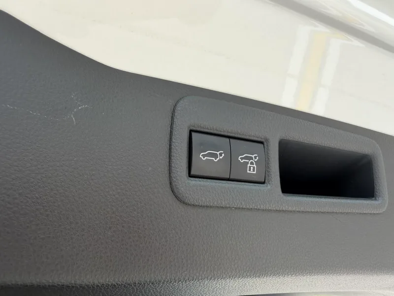Toyota Venza 2022 2.0L CVT Versión de lujo de tracción a dos ruedas interior foto 20 Toyota Venza 2022 2.0L CVT Versión de lujo de tracción a dos ruedas interior foto 20