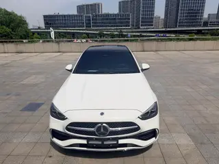 Mercedes-Benz C-Class 2025 Restyling C 260 L Sports version interior photo 17 Mercedes-Benz C-Class 2025 Restyling C 260 L Sports version interior photo 17