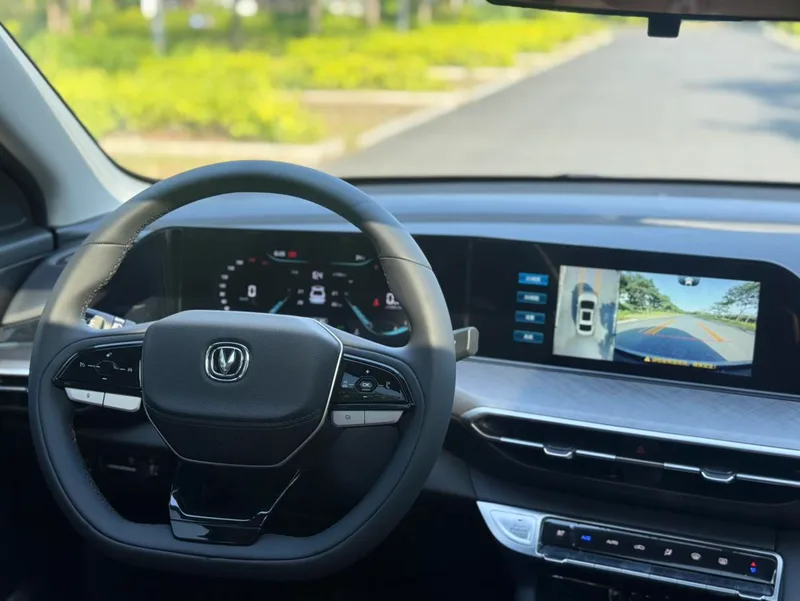 Changan Eado 2023 PLUS Versión de disfrute Ballena azul NE 1.4T GDI DCT Acabado premium interior foto 10