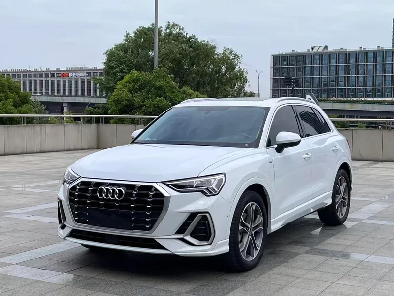 Audi Q3 2021 40 TFSI Mode dynamique extérieur photo 1 Audi Q3 2021 40 TFSI Mode dynamique extérieur photo 1
