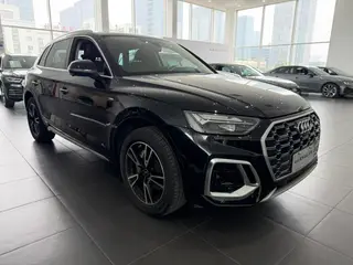 Audi Q5L 2022 40T Tipo dinámico de moda exterior foto 3 Audi Q5L 2022 40T Tipo dinámico de moda exterior foto 3
