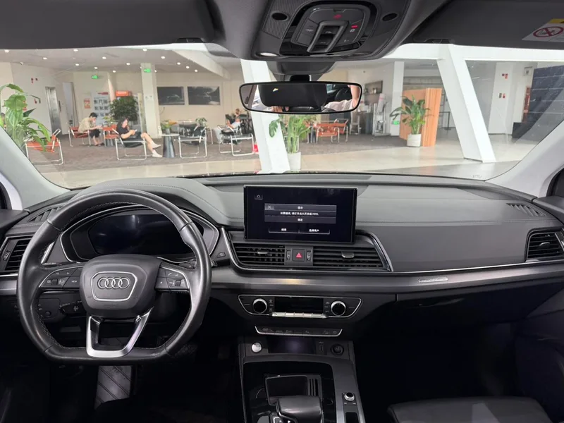 Audi Q5L 2022 40T Tipo dinámico de moda exterior foto 7 Audi Q5L 2022 40T Tipo dinámico de moda exterior foto 7