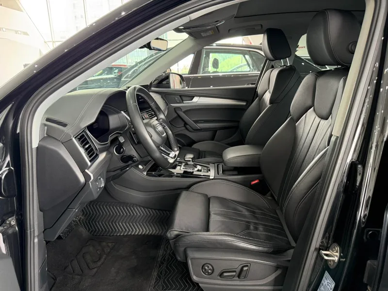 Audi Q5L 2022 40T Tipo dinámico de moda exterior foto 8 Audi Q5L 2022 40T Tipo dinámico de moda exterior foto 8