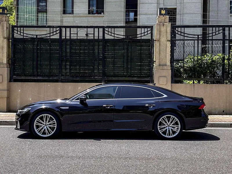 Audi A7L 2022 55 TFSI quattro S-line Черный костюм типа Чжиюань экстерьер фото 3 Audi A7L 2022 55 TFSI quattro S-line Черный костюм типа Чжиюань экстерьер фото 3