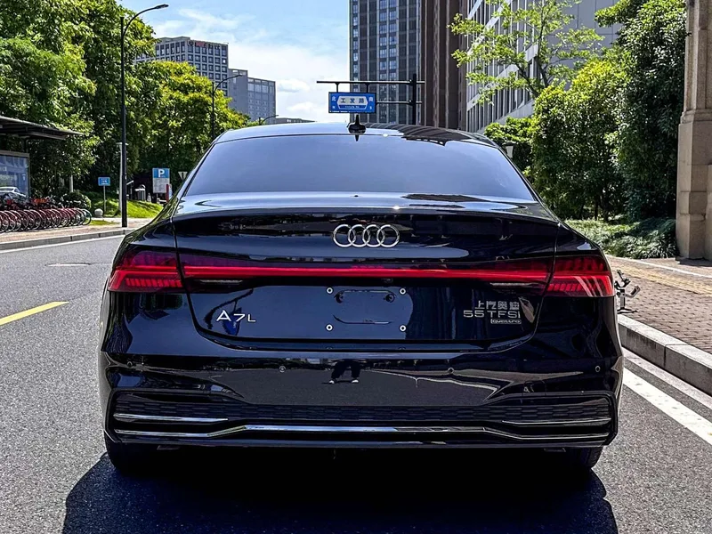 Audi A7L 2022 55 TFSI quattro S-line Черный костюм типа Чжиюань экстерьер фото 5 Audi A7L 2022 55 TFSI quattro S-line Черный костюм типа Чжиюань экстерьер фото 5