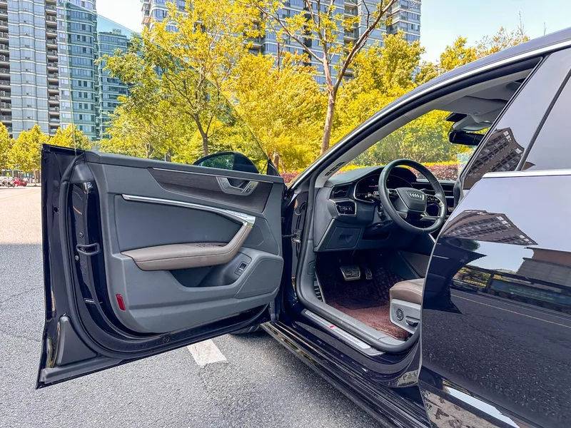 Audi A7L 2022 55 TFSI quattro S-line Черный костюм типа Чжиюань интерьер фото 13 Audi A7L 2022 55 TFSI quattro S-line Черный костюм типа Чжиюань интерьер фото 13
