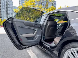 Audi A7L 2022 55 TFSI quattro S-line Черный костюм типа Чжиюань интерьер фото 16 Audi A7L 2022 55 TFSI quattro S-line Черный костюм типа Чжиюань интерьер фото 16