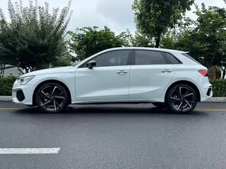 Audi A3 2022 Sportback 35 TFSI Модный спортивный тип экстерьер фото 5 Audi A3 2022 Sportback 35 TFSI Модный спортивный тип экстерьер фото 5
