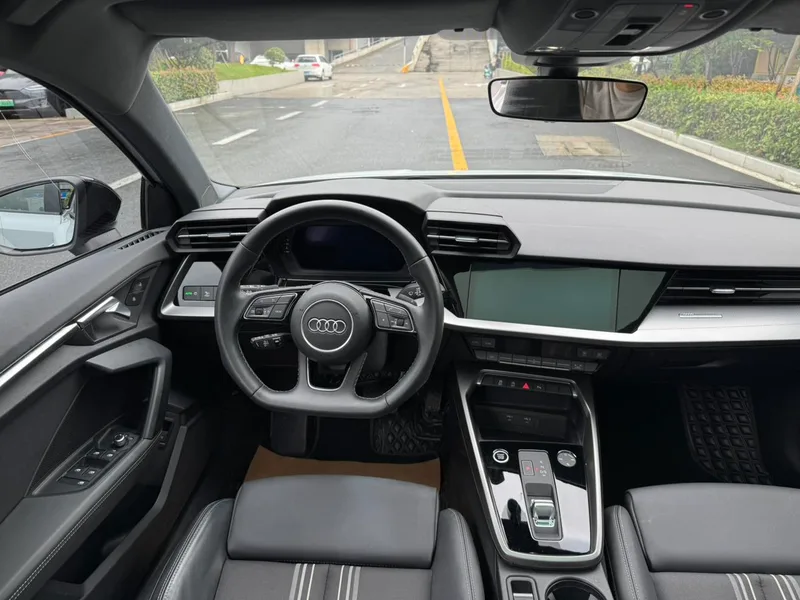 Audi A3 2022 Sportback 35 TFSI Модный спортивный тип экстерьер фото 7 Audi A3 2022 Sportback 35 TFSI Модный спортивный тип экстерьер фото 7