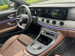 Mercedes-Benz E-Class 2022 Segundo cambio E 300 L De lujo Coche deportivo interior foto 15 Mercedes-Benz E-Class 2022 Segundo cambio E 300 L De lujo Coche deportivo interior foto 15