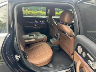 Mercedes-Benz E-Class 2022 Segundo cambio E 300 L De lujo Coche deportivo interior foto 18 Mercedes-Benz E-Class 2022 Segundo cambio E 300 L De lujo Coche deportivo interior foto 18
