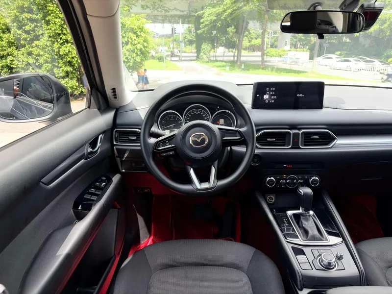 Mazda CX-5 2025 2.0L Type de confort automatique à deux roues motrices intérieur photo 6
