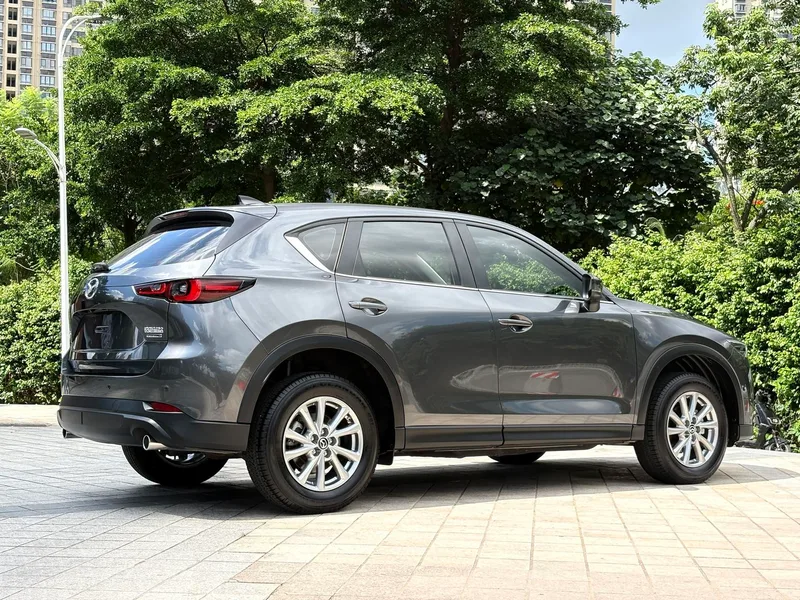 Mazda CX-5 2025 2.0L Type de confort automatique à deux roues motrices intérieur photo 9