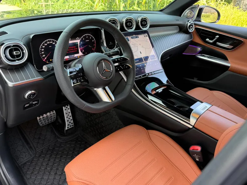 Mercedes-Benz GLC 2024 GLC 260 L 4MATIC Type de luxe 5 Siège extérieur photo 10 Mercedes-Benz GLC 2024 GLC 260 L 4MATIC Type de luxe 5 Siège extérieur photo 10