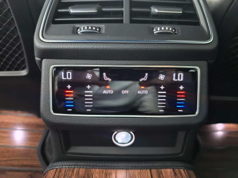 Audi A6L 2021 45 TFSI quattro Tipo dinámico de selección interior foto 18 Audi A6L 2021 45 TFSI quattro Tipo dinámico de selección interior foto 18