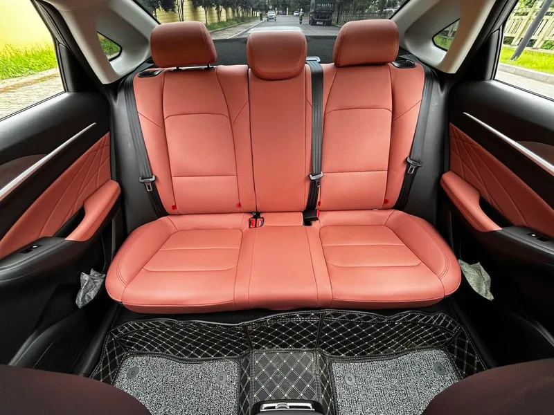 Changan Eado 2025 PLUS 1.4T DCT High-energy version interior photo 11