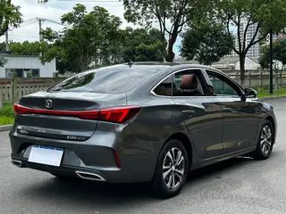 Changan Eado 2025 PLUS 1.4T DCT High-energy version interior photo 16