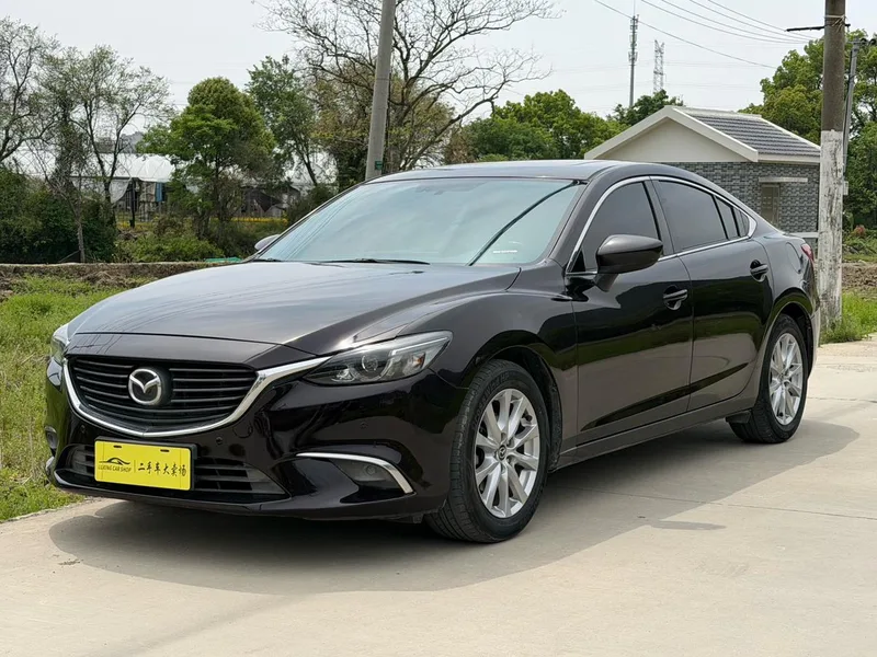 Mazda Atenza 2017 2.0L Edición Deluxe Blue Sky exterior foto 1 Mazda Atenza 2017 2.0L Edición Deluxe Blue Sky exterior foto 1