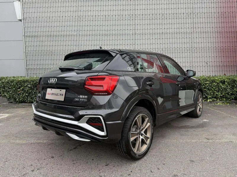 Audi Q2L 2025 35 TFSI Mode dynamique extérieur photo 6 Audi Q2L 2025 35 TFSI Mode dynamique extérieur photo 6