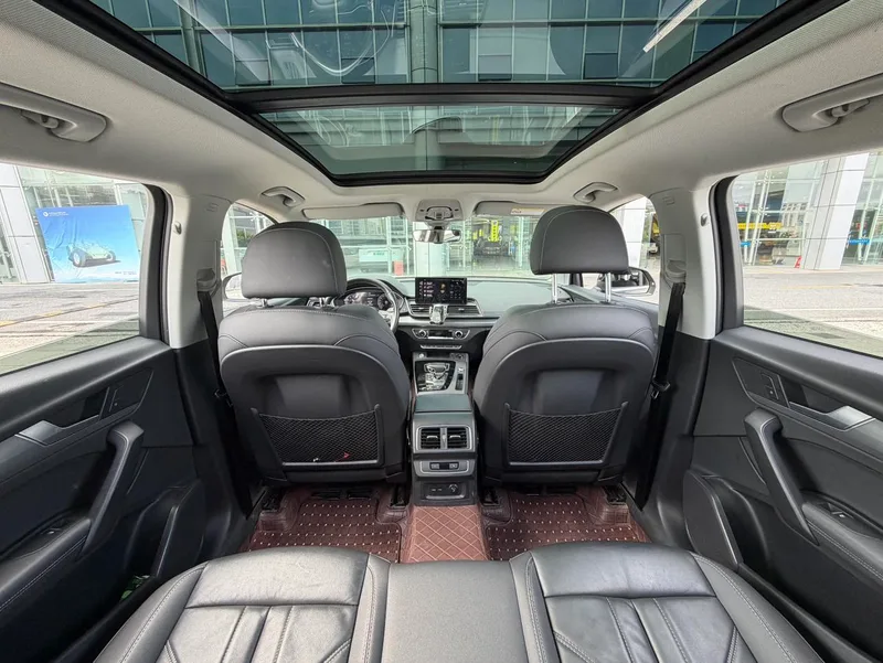 Audi Q5L 2022 40T Tipo dinámico de moda exterior foto 10 Audi Q5L 2022 40T Tipo dinámico de moda exterior foto 10