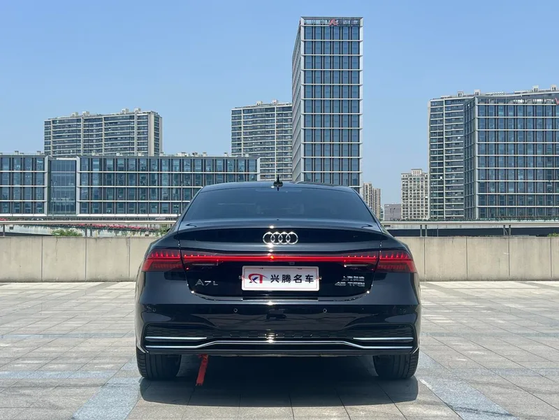 Audi A7L 2024 45 TFSI S-line Zhumeng Flow Crystal Set interior photo 16 Audi A7L 2024 45 TFSI S-line Zhumeng Flow Crystal Set interior photo 16