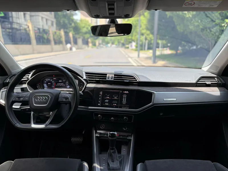 Audi Q3 2021 35 TFSI Tipo dinámico de moda interior foto 6 Audi Q3 2021 35 TFSI Tipo dinámico de moda interior foto 6