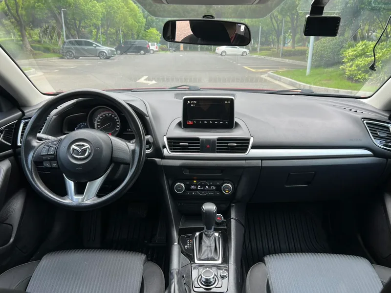 Mazda Mazda3 Axela 2016 Trois volumes 1.5L Modèle de luxe automatique extérieur photo 7