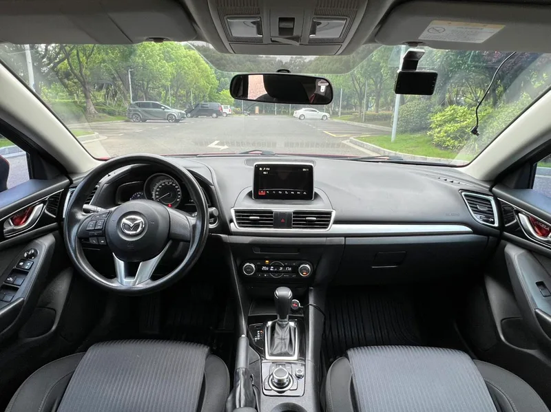 Mazda Mazda3 Axela 2016 Trois volumes 1.5L Modèle de luxe automatique intérieur photo 8