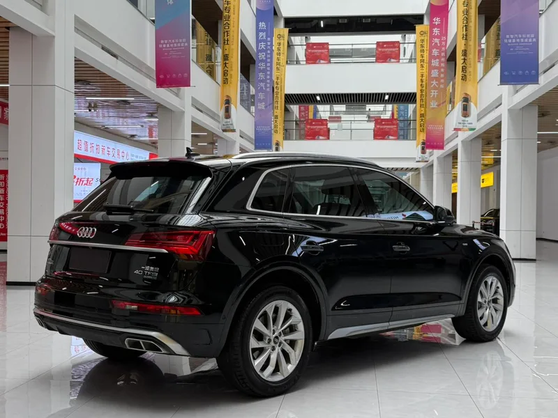 Audi Q5L 2022 40T Deluxe dinámico exterior foto 4 Audi Q5L 2022 40T Deluxe dinámico exterior foto 4