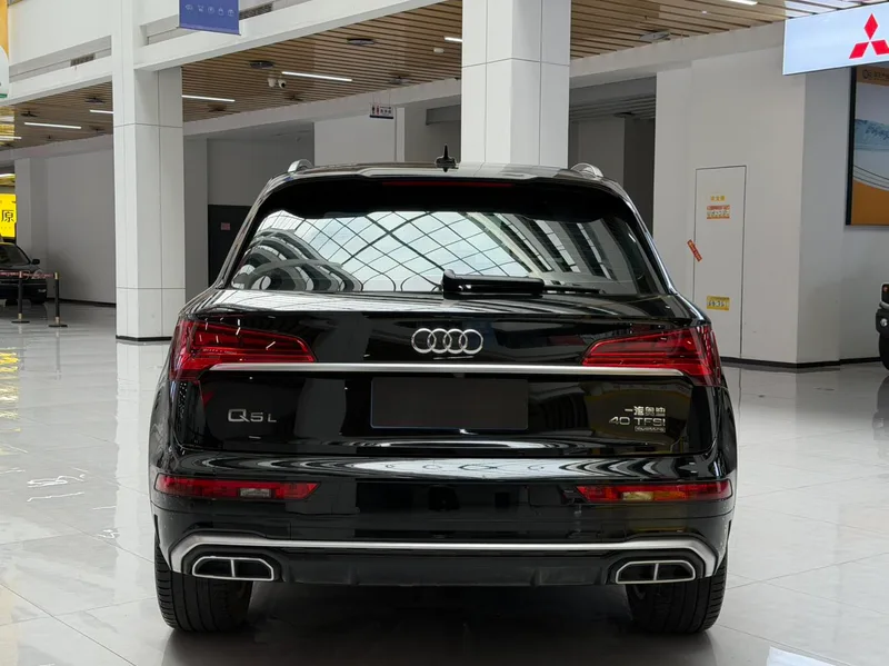 Audi Q5L 2022 40T Deluxe dinámico exterior foto 5 Audi Q5L 2022 40T Deluxe dinámico exterior foto 5