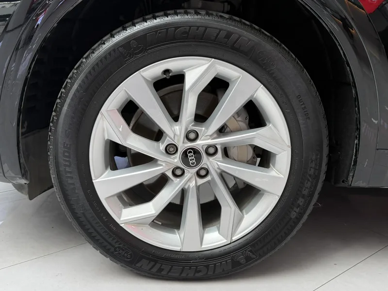 Audi Q5L 2022 40T Deluxe dinámico exterior foto 8 Audi Q5L 2022 40T Deluxe dinámico exterior foto 8