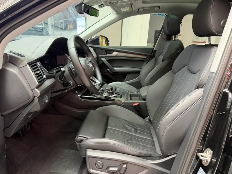 Audi Q5L 2022 40T Deluxe dinámico interior foto 11 Audi Q5L 2022 40T Deluxe dinámico interior foto 11
