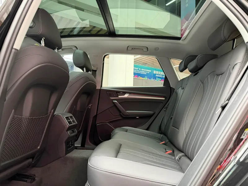 Audi Q5L 2022 40T Deluxe dinámico interior foto 12 Audi Q5L 2022 40T Deluxe dinámico interior foto 12