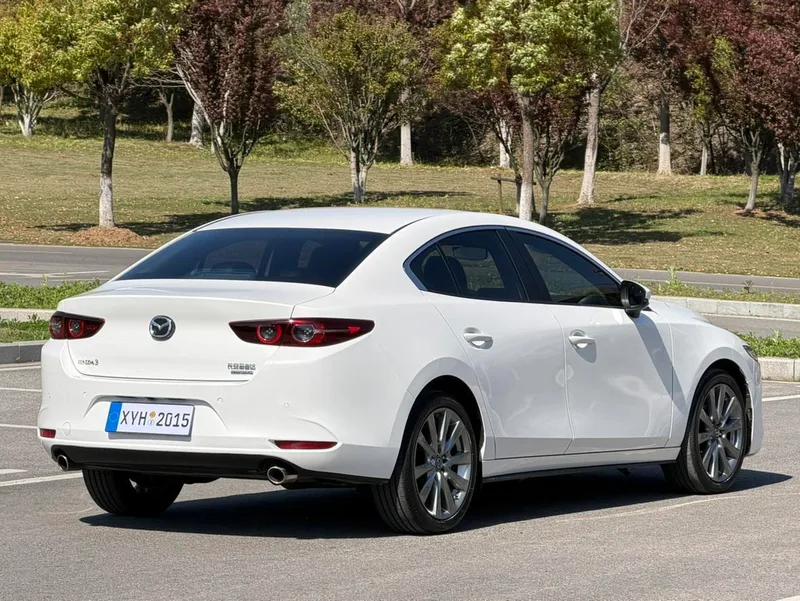 Mazda Mazda3 Axela 2021 2.0L Auto Quality Edition interior photo 20