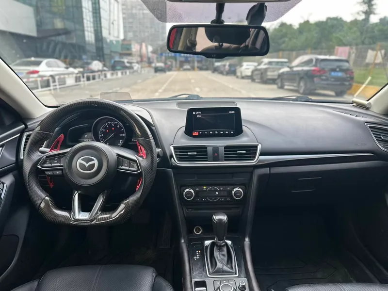 Mazda Mazda3 Axela 2017 Two-box 2.0L Automatic Sport China V interior photo 9 Mazda Mazda3 Axela 2017 Two-box 2.0L Automatic Sport China V interior photo 9