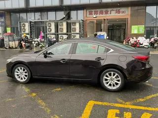 Mazda Atenza 2017 2.0L Edición Deluxe Blue Sky exterior foto 3