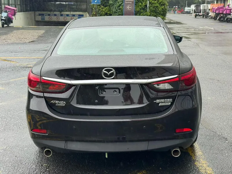 Mazda Atenza 2017 2.0L Edición Deluxe Blue Sky exterior foto 5