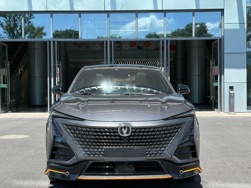 Changan UNI-T 2022 1.5T Sports version Premium Trim exterior photo 2
