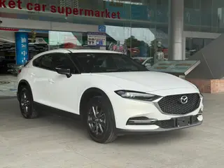 Mazda CX-4 2021 2.0L Versión vibrante del cielo azul con tracción en dos ruedas exterior foto 2