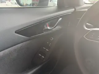 Mazda CX-4 2021 2.0L Versión vibrante del cielo azul con tracción en dos ruedas interior foto 16