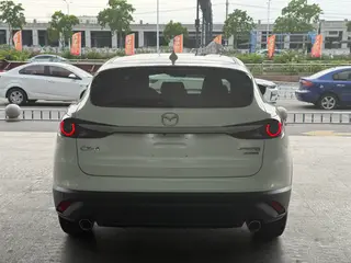 Mazda CX-4 2021 2.0L Versión vibrante del cielo azul con tracción en dos ruedas interior foto 18
