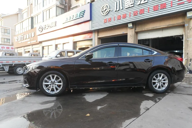 Mazda Atenza 2015 2.0L Edición Deluxe Blue Sky exterior foto 3
