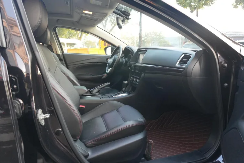Mazda Atenza 2015 2.0L Edición Deluxe Blue Sky exterior foto 5