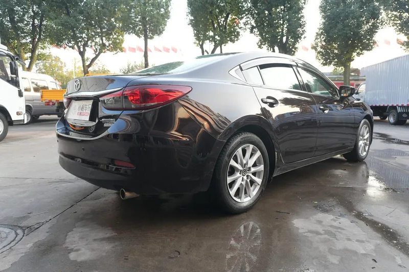 Mazda Atenza 2015 2.0L Edición Deluxe Blue Sky interior foto 17