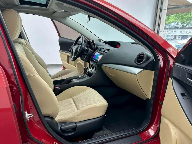 Mazda 3 2010 Two-box 1.6 Automatic Luxury Model exterior photo 4