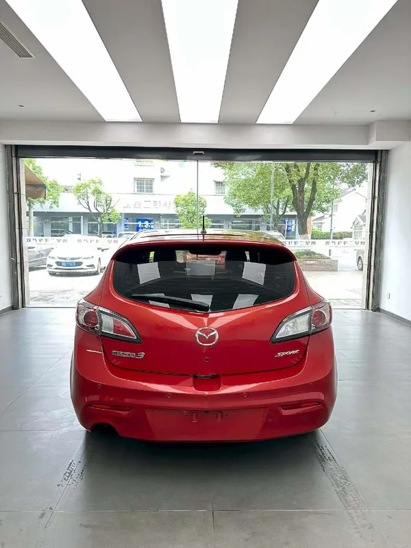 Mazda 3 2010 Two-box 1.6 Automatic Luxury Model interior photo 8
