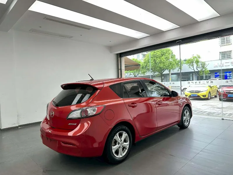 Mazda 3 2010 Two-box 1.6 Automatic Luxury Model interior photo 9